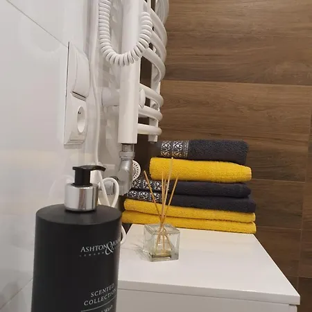 Pod 12 Apartment *