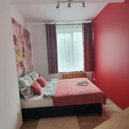 Apartment Pod 12